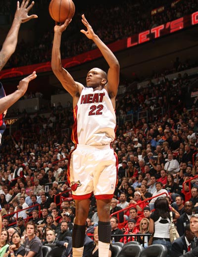 示出更多精 示出更多精