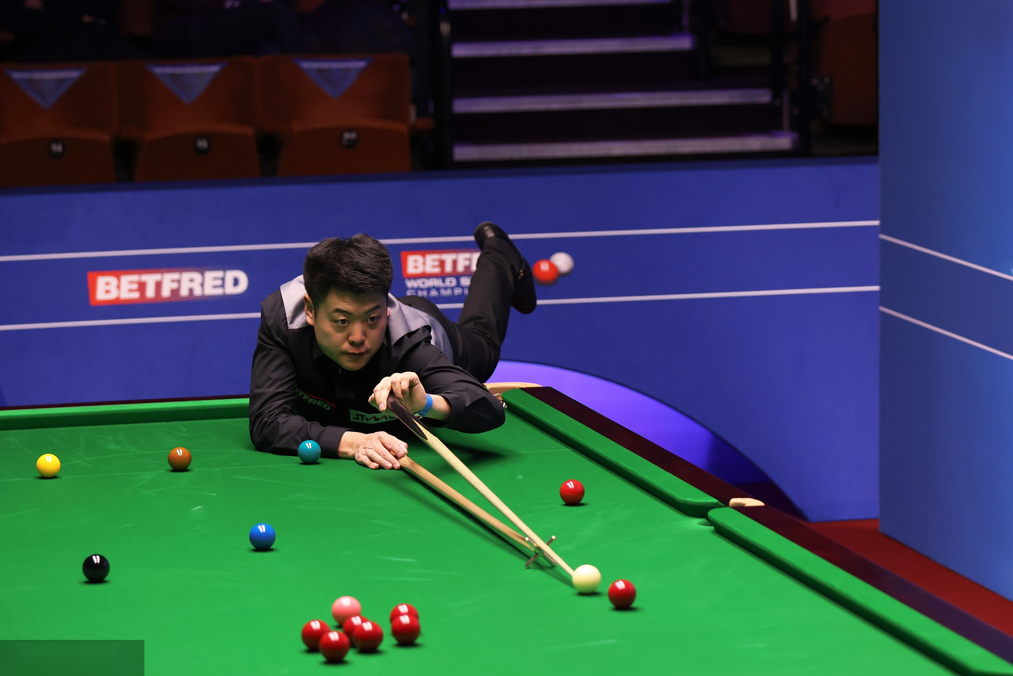 球员同样发 球员同样发