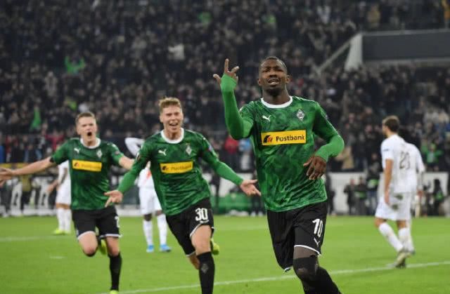 一面标杆 一面标杆